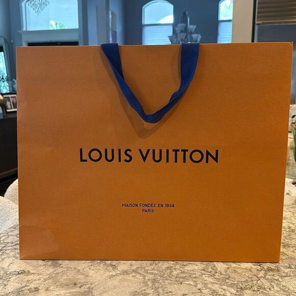 🛍️ Authentic Louis Vuitton Shopping Bag - 18.75” x 15.25” x 4.75” - Large - Picture 1 of 2